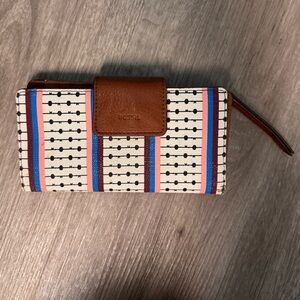 FOSSIL: Madison Tab Clutch